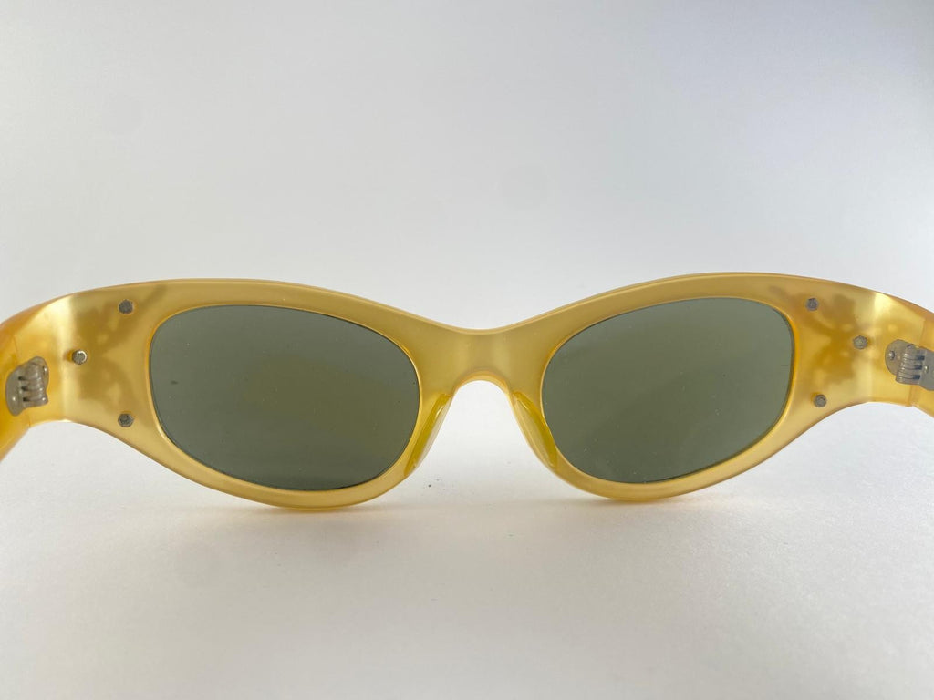 VINTAGE MAY MIDCENTURY BEJEWELLED CAT EYE SUNGLASSES MADE IN USA