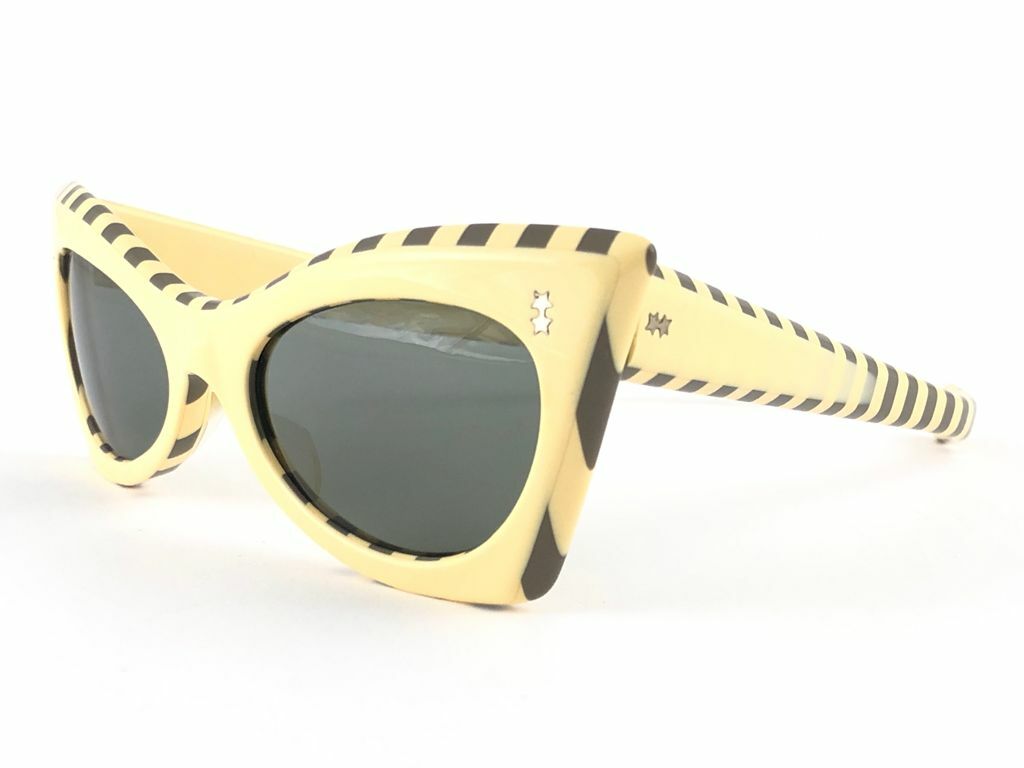 VINTAGE SUNTIMER VICTORY MID CENTURY CAT EYE 1960'S SUNGLASSES FRANCE