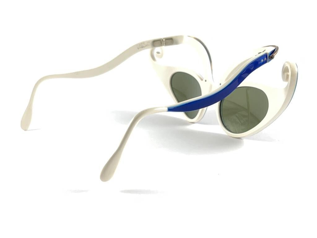 VINTAGE ICONIC  OLIVER GOLDSMITH " THE MARTIAN " HANDMADE 1959 SUNGLASSES