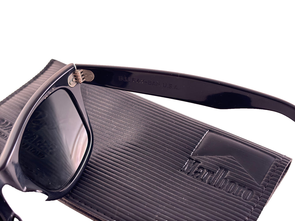 VINTAGE RAY BAN THE WAYFARER MARLBORO EDITION G15 LENS USA 1991 SUNGLASSES