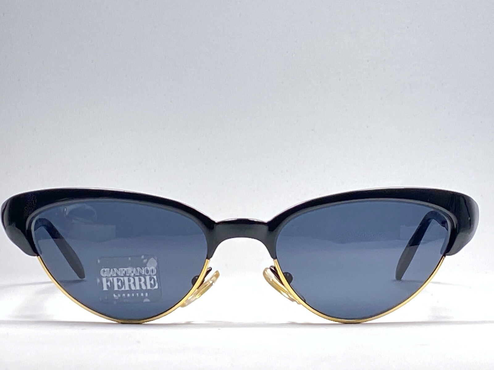 VINTAGE GIANFRANCO FERRE GFF 367S CAT EYE BLACK GOLD MADE IN ITALY SUNGLASSES