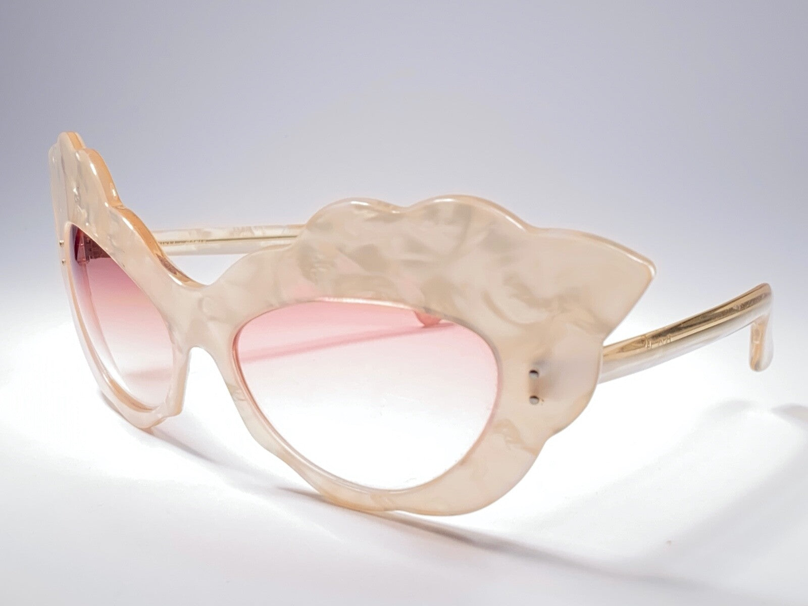 VINTAGE ALAIN MIKLI AM14 MOTHER OF PEARL CAT EYE OVERSIZED 1988 SUNGLASSES