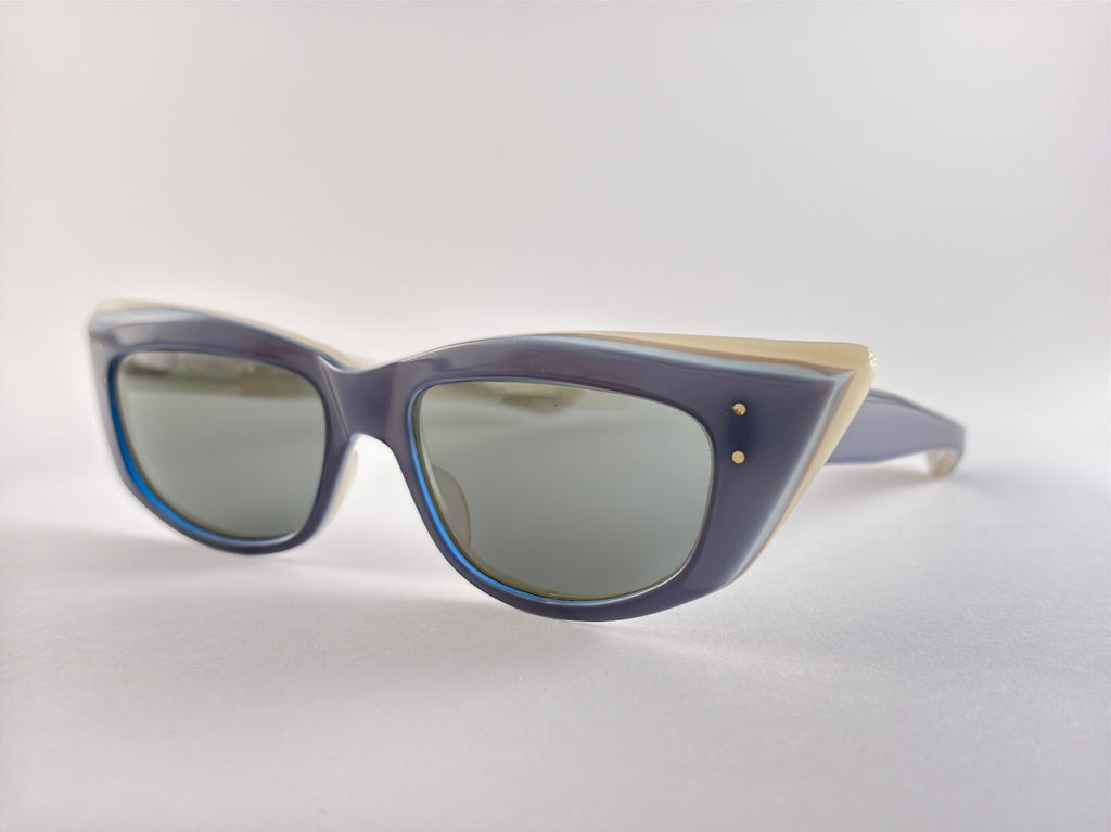 VINTAGE MIDCENTURY WIDE CAT EYE SUNGLASSES MADE IN FRANCE