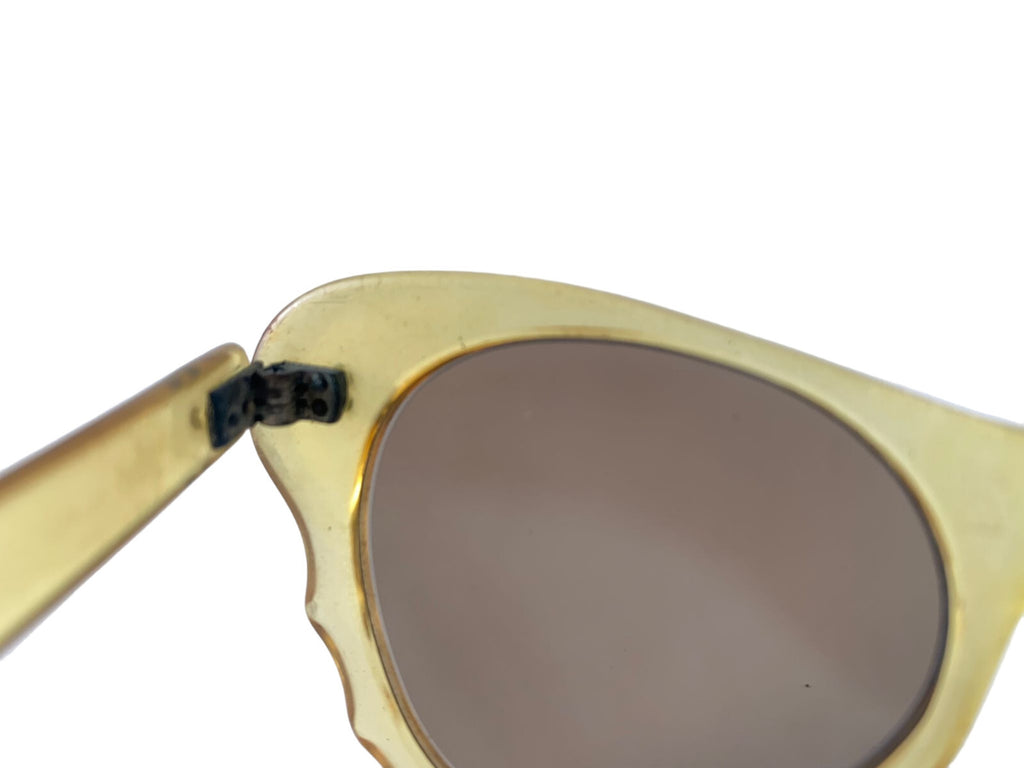 VINTAGE MIDCENTURY CAT EYE TRANSLUCENT YELLOW SUNGLASSES 1960'S MADE IN FRANCE