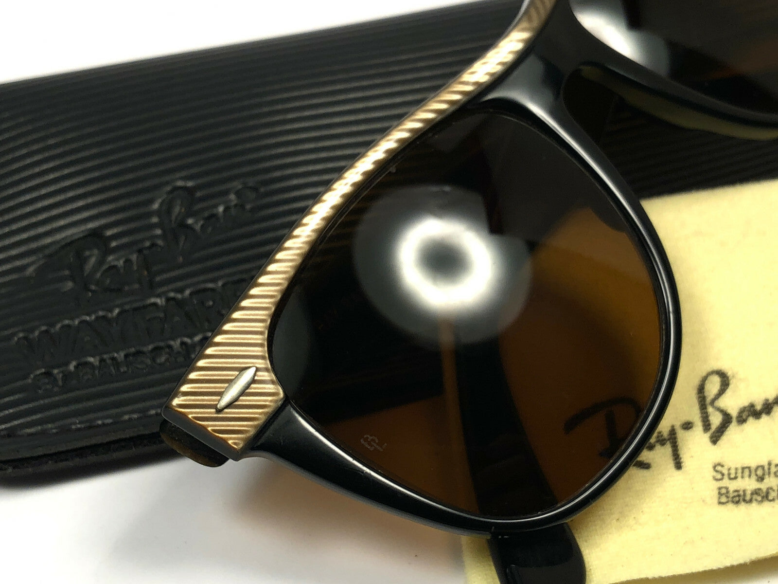 VINTAGE RAY BAN WAYFARER CLASSIC COPPER & BLACK G15  LENS BL US SUNGLASSES