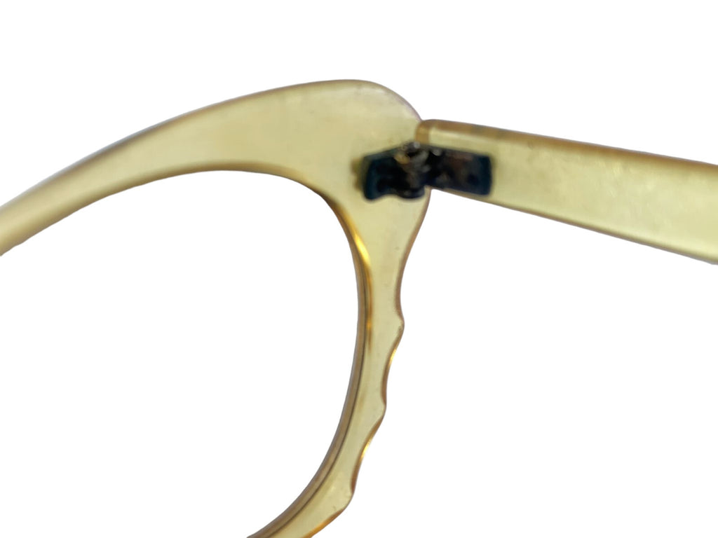VINTAGE MIDCENTURY CAT EYE TRANSLUCENT YELLOW SUNGLASSES 1960'S MADE IN FRANCE