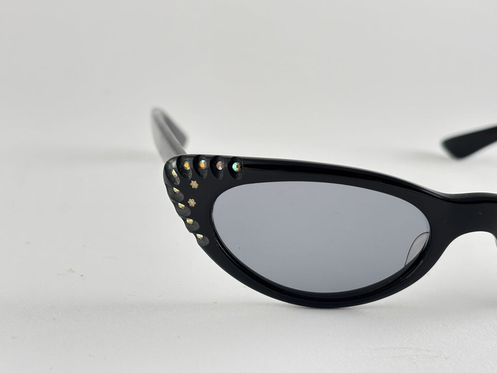 VINTAGE RARE AMERICAN OPTICAL " TEMPTRESS " CAT EYE MIDCENTURY SUNGLASSES 1960'S