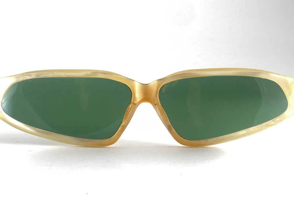 VINTAGE MIDCENTURY CAT EYE RHINESTONES SUNGLASSES 1950 MADE IN FRANCE