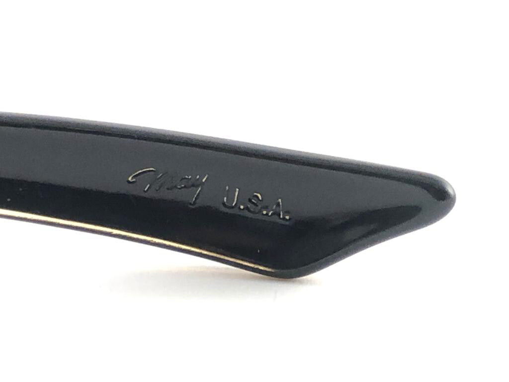 VINTAGE MAY CAT EYE WHITE & BLACK MEDIUM SIZE 1970'S SUNGLASSES